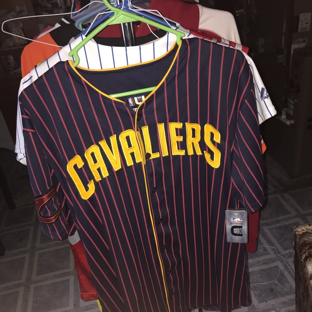 Cavs baseball jerseys size M